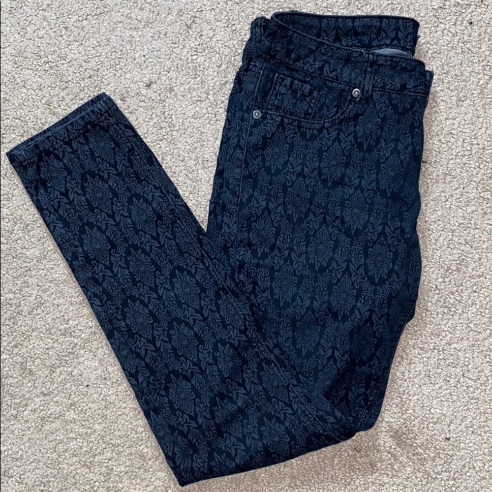 Printed black jeans